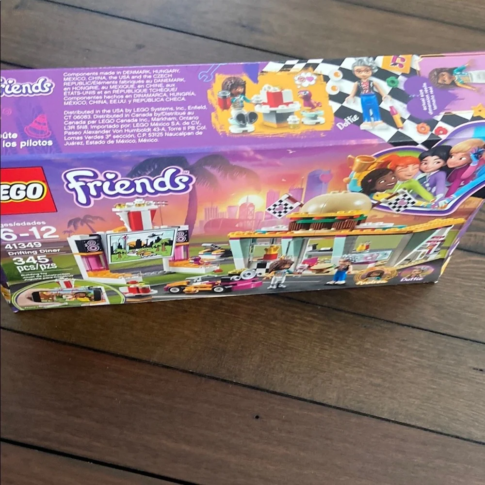 Lego Friends Retired Drifting Diner set